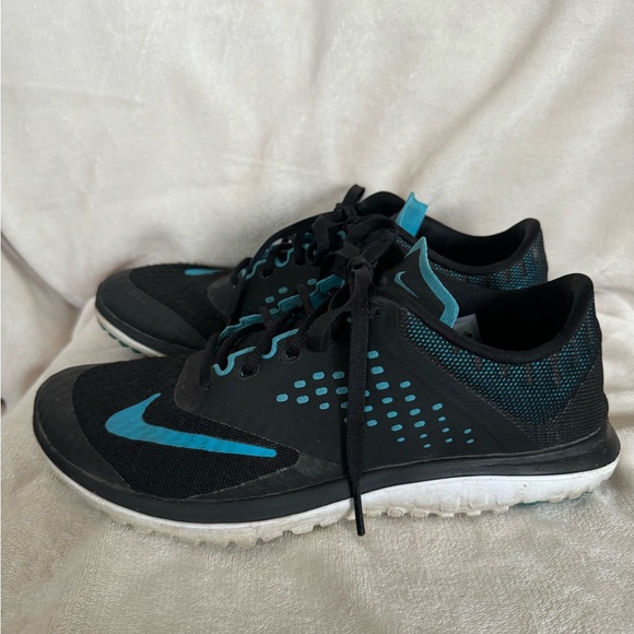Nike Fitsole athletic shoes - Picture 1 of 4